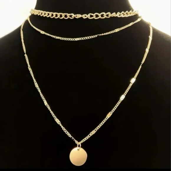 14k Gold Plated Adorable Layered Necklace! - Picture 4 of 4